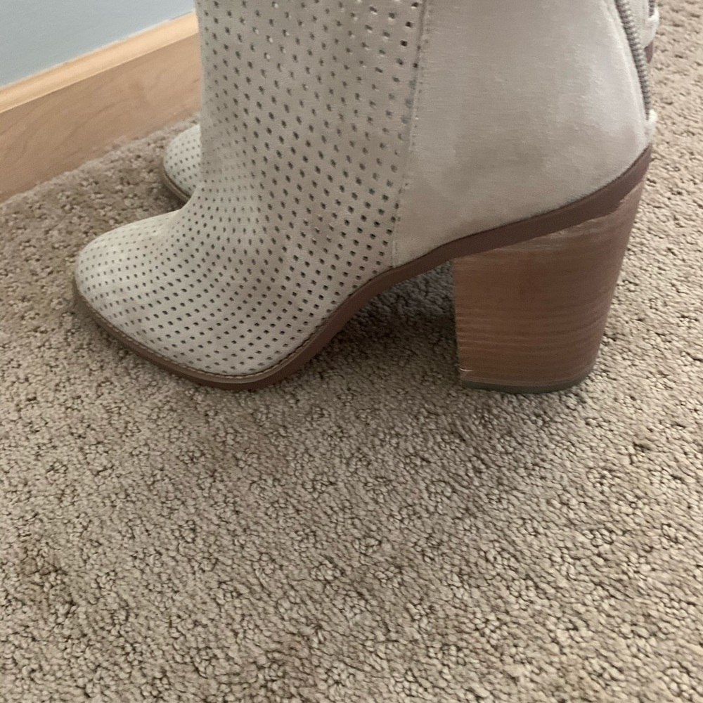 ABOUND Boots 🥾 - Picture 3 of 5